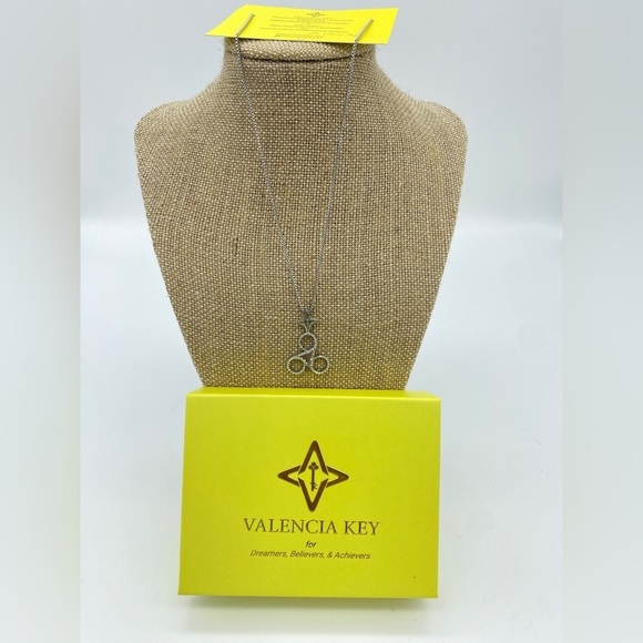 Valencia Key Jewelry - Shine Bright Trinity and Star Necklace Silver Tone